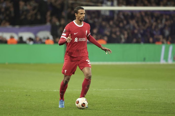 Archivo - Joel Matip of Liverpool during the UEFA Europa League, Group E football match between Toulouse FC and Liverpool FC on November 9, 2023 at the Stadium in Toulouse, France - Photo Jean Catuffe / DPPI