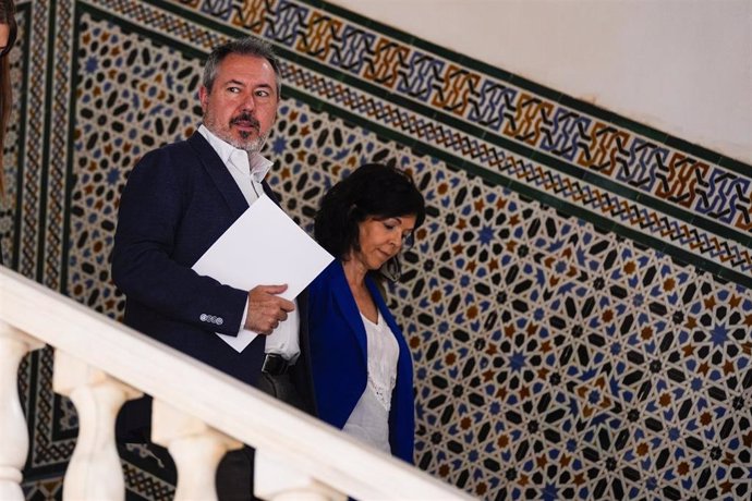 El secretario general del PSOE-A, Juan Espadas, durante el Foro de Salud Pública sobre la crisis sanitaria del virus del Nilo en el Parlamento de Andalucía, a 9 de octubre de 2024 en Sevilla (Foto de archivo).