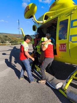 Rescatado en helicóptero un portugués de 71 años que sufrió una lesión en Los Collados del Asón