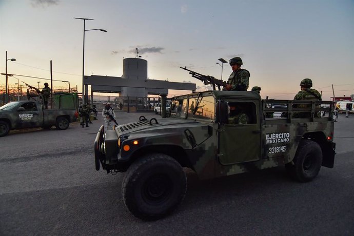 Archivo - January 05 in Almoloya de Juarez, Mexico : Elements of the Mexican Army in the company of the National Guard arrived at the Federal Center for Social Readaptation #1 'El Altiplano' where Ovidio GuzmÃ¡n alias 'El Raton' son JoaquÃn GuzmÃ¡n Loera