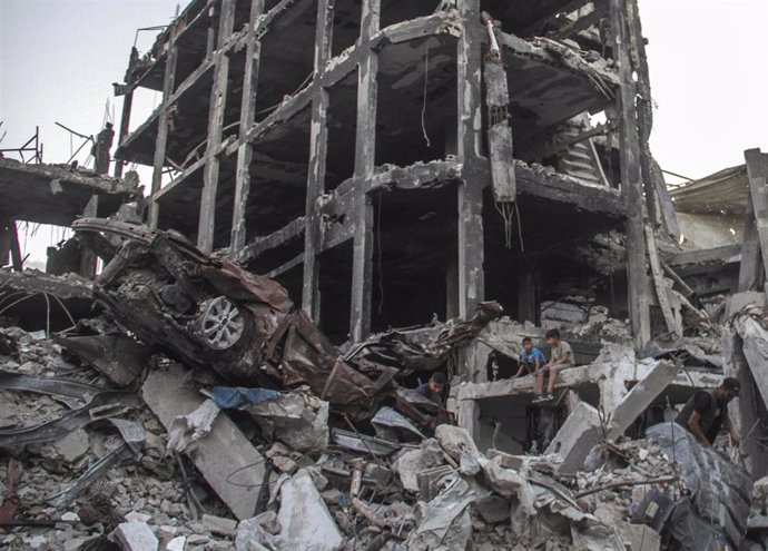 Un edificio destruido por el Ejército de Israel en la ciudad de Yabalia, en el norte de la Franja de Gaza (archivo)