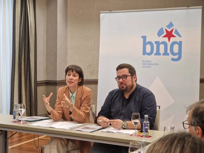 Ana Pontón y Xabier Pérez Igrexas este lunes en Vigo.