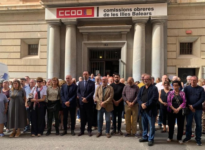 Minuto de silencio en recuerdo de Katiana Vicens