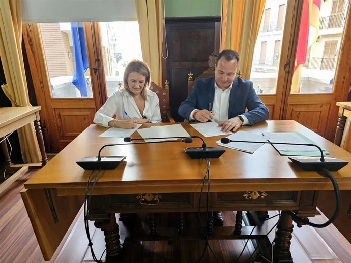 Firma del acuerdo para la ITV en Sollana