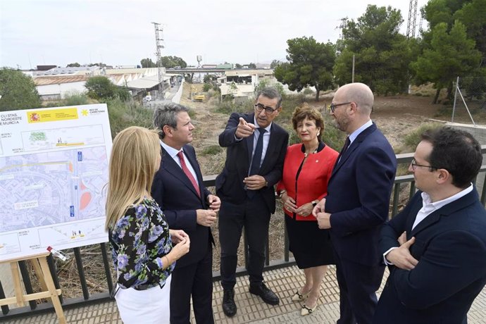 Presentación de las obras de interconexión del carril bici y la Vía Verde del Noroeste a través del campus