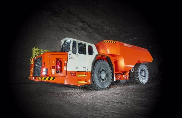 El Toro TH663i es un camión inteligente de alta productividad de 63, de Sandvik.