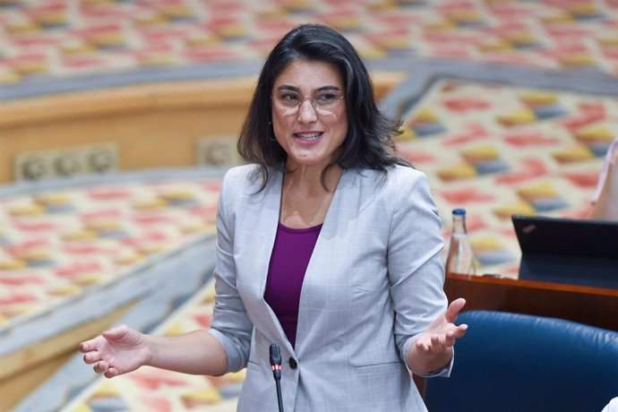 La portavoz de Más Madrid en la Asamblea de Madrid, Manuela Bergerot, durante una sesión plenaria en la Asamblea de Madrid, a 3 de octubre de 2024, en Madrid (España). 