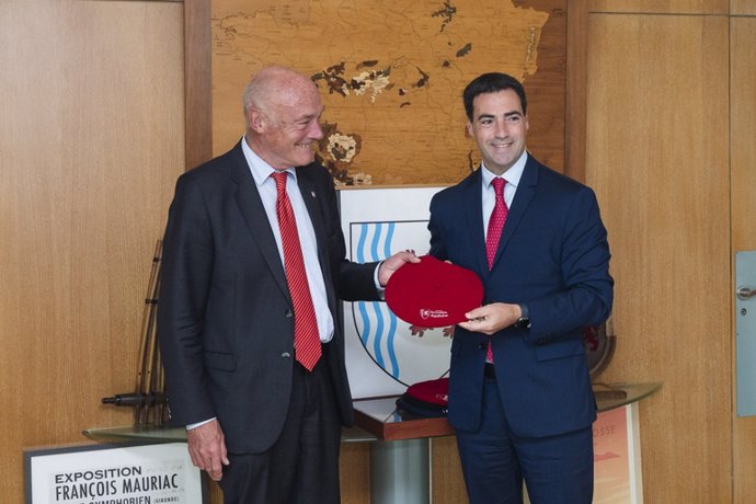 El Lehendakari Imanol Pradales se reúne, con Alain Rousset, Presidente del Consejo Regional de Aquitania, en la Sede del Consejo Regional de Aquitania en Burdeos