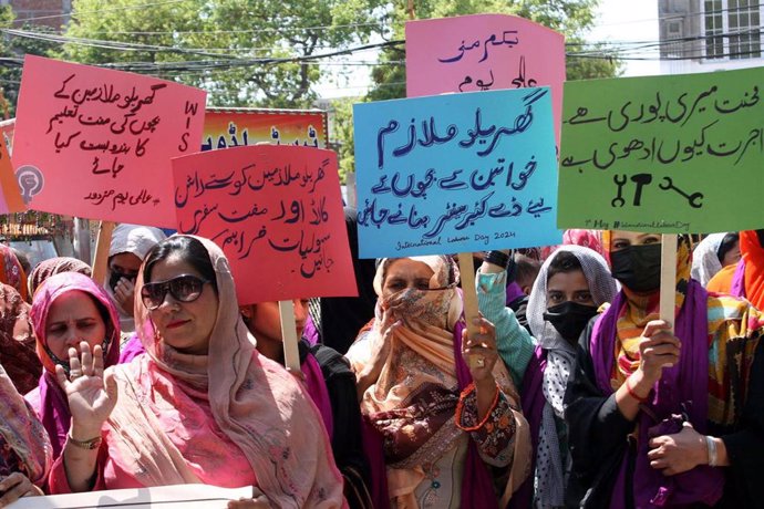 Archivo - Manifestación de mujeres en Lahore, Pakistán