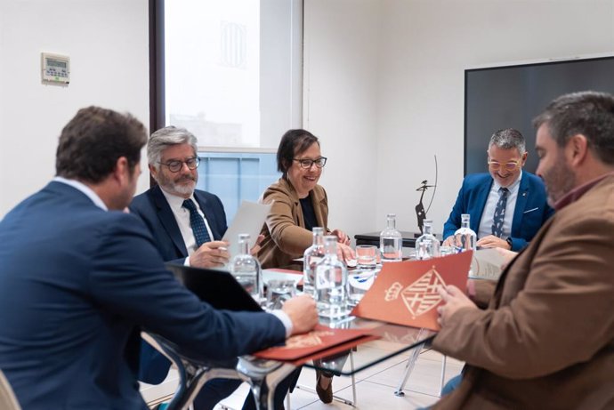 Sàmper y Gil en su primer encuentro institucional este lunes.