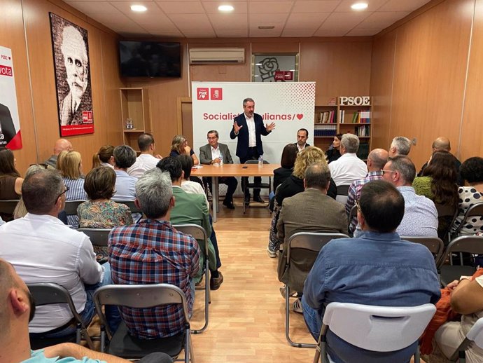 El secretario general del PSOE de Andalucía, Juan Espadas, durante su intervención.