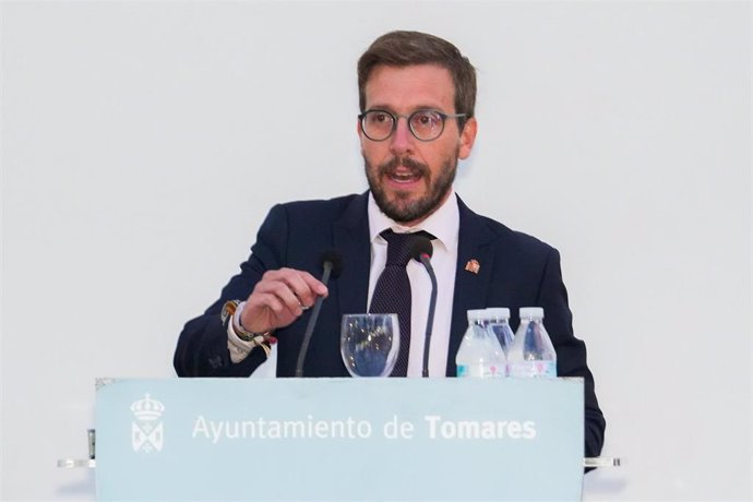 El subdelegado del Gobierno en Sevilla, Francisco Toscano