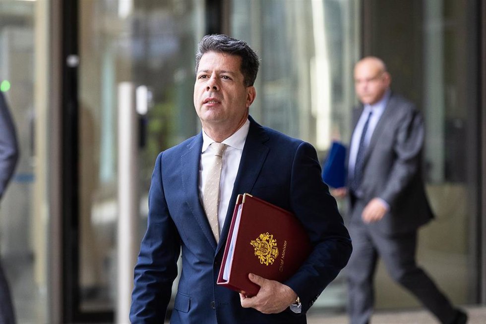 Archivo - El primer ministro de Gibraltar, Fabian Picardo, a su salida de una reunión sobre Gibraltar, en la sede de la Comisión Europea a 12 de abril de 2024, en Bruselas (Bélgica).