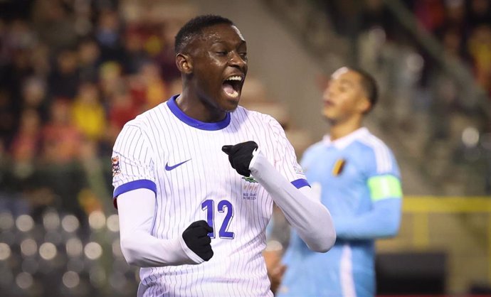 Randal Kolo Muani celebra uno de sus goles en el Bélgica-Francia