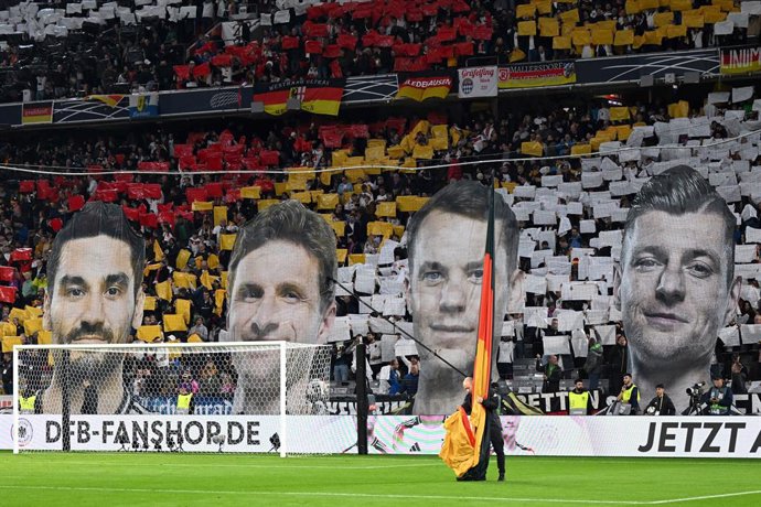 14 October 2024, Bavaria, Munich: Former national team players Ilkay Guendogan, Thomas Mueller, Manuel Neuer and Toni Kroos are bid farewell with a pre-match choreography before the UEFA Nations League soccer match between Germany and Netherlands at Allia