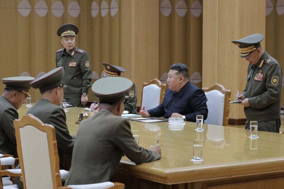 15 October 2024, North Korea, Pyongyang: North Korean leader Kim Jong-un (2nd R) holds a consultative meeting on national defense and security in Pyongyang. Photo: -/YNA/dpa