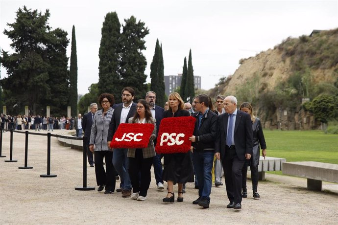 Ofrenda floral del PSC en la tumba del expresidente Companys