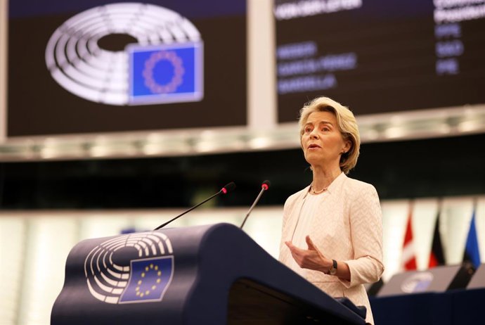 Archivo - La presidenta de la Comisión Europea, Ursula von der Leyen, durante una intervención ante el Parlamento Europeo.