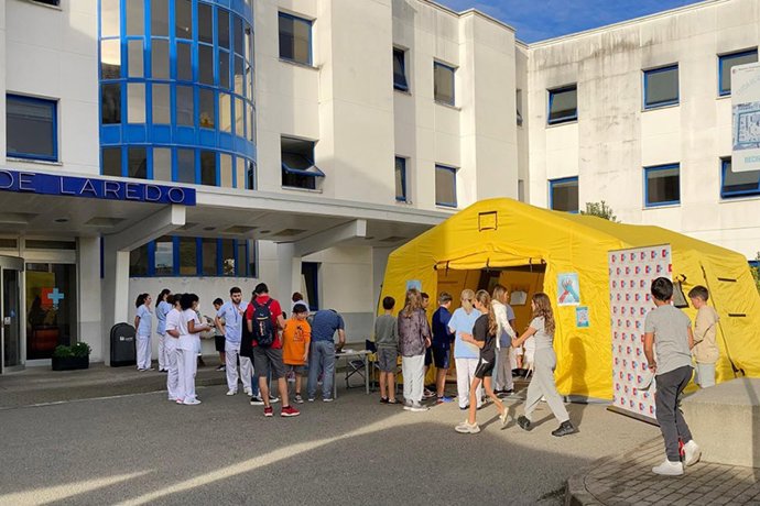 Aactividades formativas en RCP que se realizaron el año pasado en el Hospital Comarcal de Laredo.- Archivo