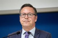 Serrano defiende la querella del PP: "Hay un verdadero caso de corrupción en el PSOE" y no es "fachosfera mediática"