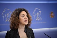 Sumar reprende a Junts por abrirse a una posible moción de censura: "No pueden ser la masa del pastel de PP y Vox"