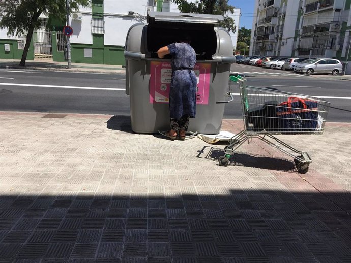 Archivo - Andalucía sigue sufriendo altos índices de pobreza