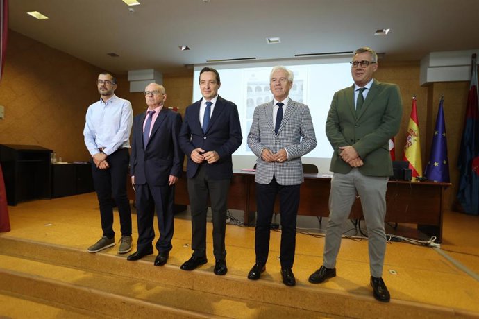 Un momento del aniversario de los estudios de Pedagogía de la USAL.