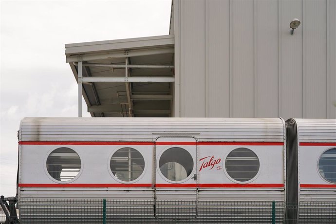 Archivo - Tren de Talgo en su fábrica de Rivabellosa, Álava