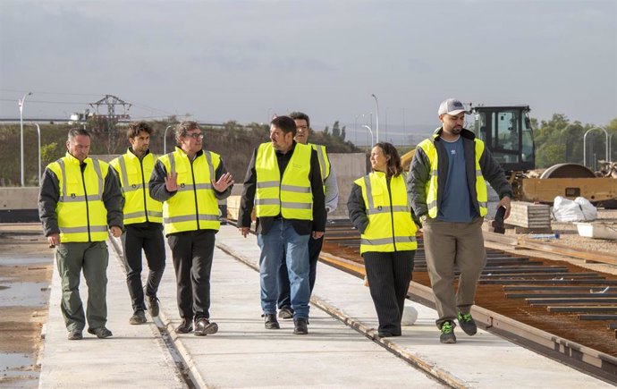 Colocación de las vías férreas en la nueva Terminal Ferroviaria Intermodal de la Ciudad del Transporte del Port de Tarragona.