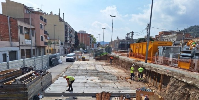 Obras del ferrocarril en Montcada i Reixac (Barcelona)