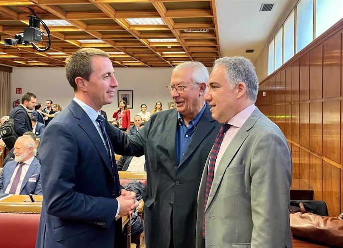 El presidente del Consell de Mallorca, Llorenç Galmés, en la reunión de este martes en el Senado.