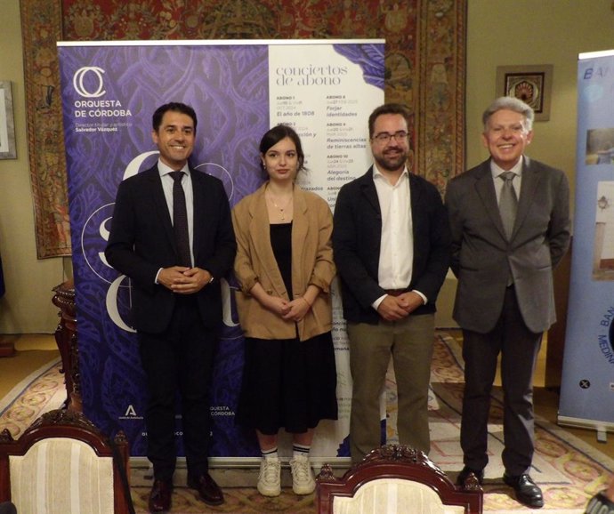 Roberto Pálmer, Rafael Revuelto, Leopoldo Izquierdo y María Jesús Amaro Luque en la presentación.