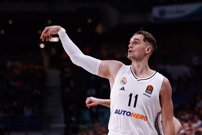 Mario Hezonja, durante un partido con el Real Madrid.