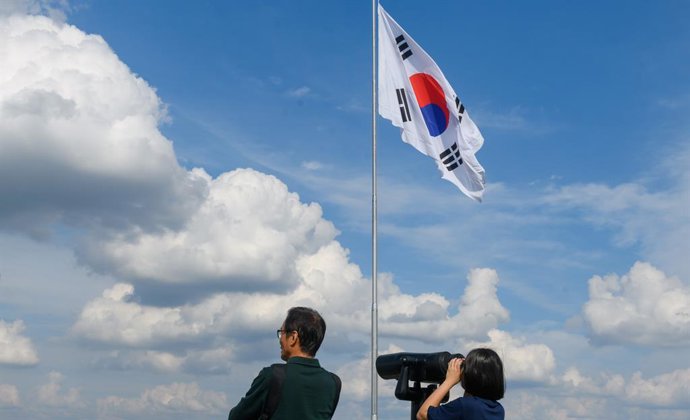 Imagen de archivo de una bandera de Corea del Sur cerca de la frontera intercoreana.