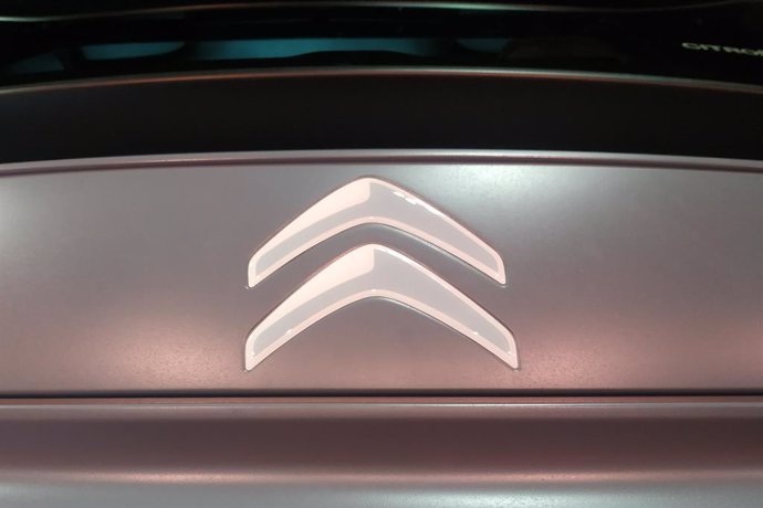 Archivo - Logo de Citroën.