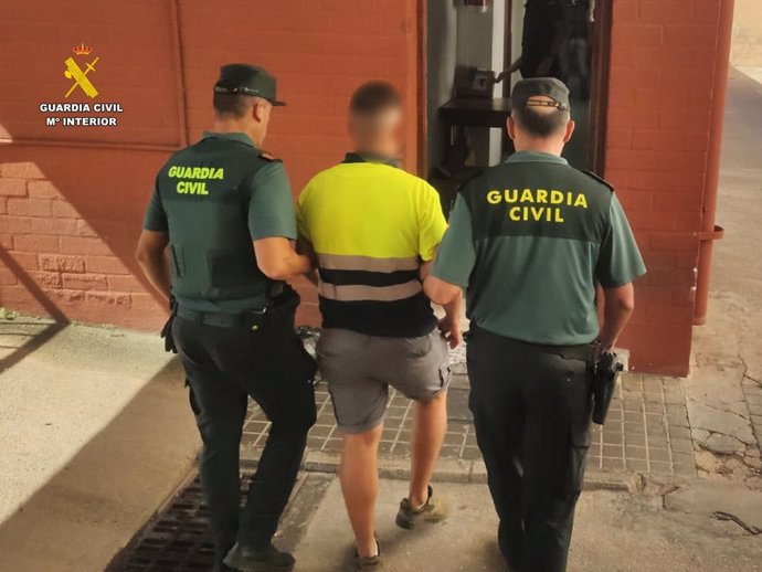 Desmantelado un punto de venta de drogas en Gata de Gorgos (Alicante) y detenido su responsable.