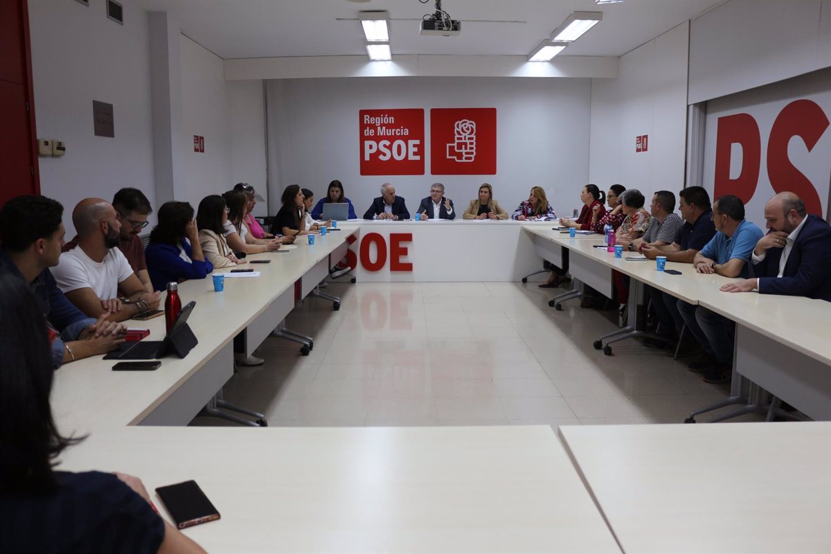 Aprobada por unanimidad la delegación del PSRM al 41º Congreso del PSOE, que encabeza José Vélez