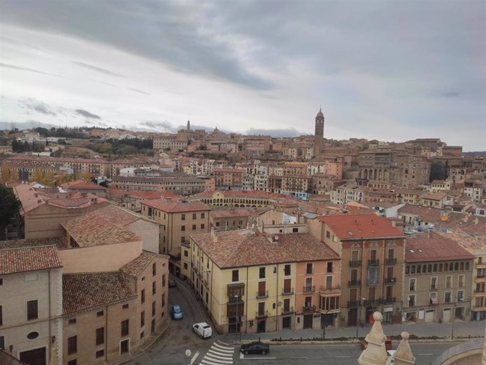 Archivo - Vista general de Tarazona desde la catedral.