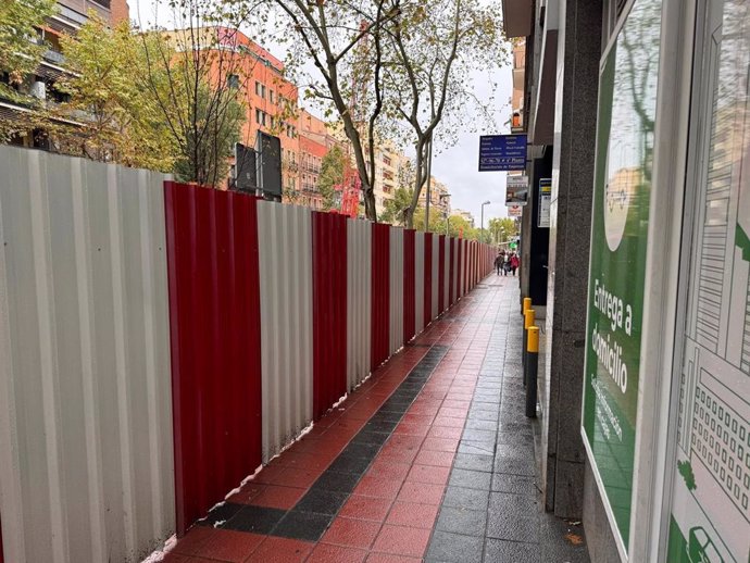 Comercio afectado por las obras de la L11 de Metro