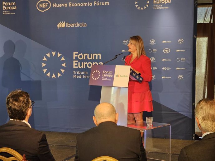 La consellera de Innovación, Industria, Comercio y Turismo, Nuria Montes, en un desayuno Fórum Europa Tribuna Mediterránea que organiza Nueva Economía Fórum