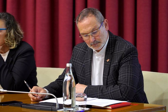 El concejal del Partido Riojano en el Ayuntamiento de Logroño, Rubén Antoñanzas, durante el Debate sobre el Estado de la Ciudad,