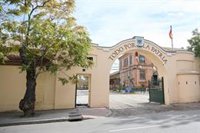 La Comunidad critica que el Gobierno amplíe plazas en dos centros de migrantes mientras cargan contra La Cantueña