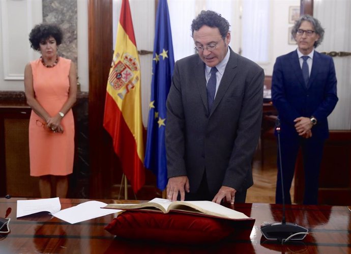 Archivo - El fiscal general del Estado, Álvaro García Ortiz, toma posesión como presidente del Consejo Fiscal, en la sede de la Fiscalía General del Estado, a 14 de septiembre de 2022, en Madrid (España). Álvaro García Ortiz tomó posesión de su cargo como