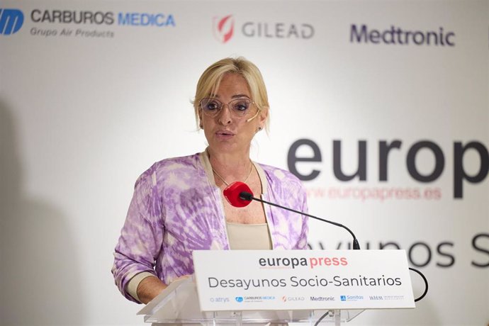 La consejera de Sanidad de Canarias, Esther Monzón, durante un desayuno informativo de Europa Press, en el Eurostars Madrid Tower, a 16 de octubre de 2024, en Madrid (España).