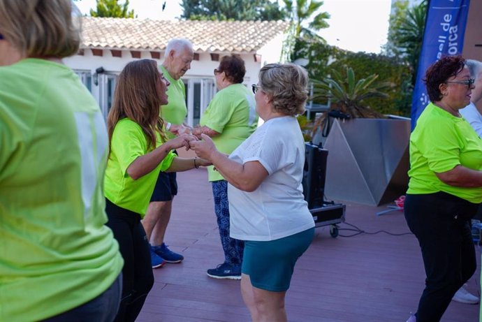 El Consell cierra la temporada de estancias deportivas para personas mayores con 600 inscritos.