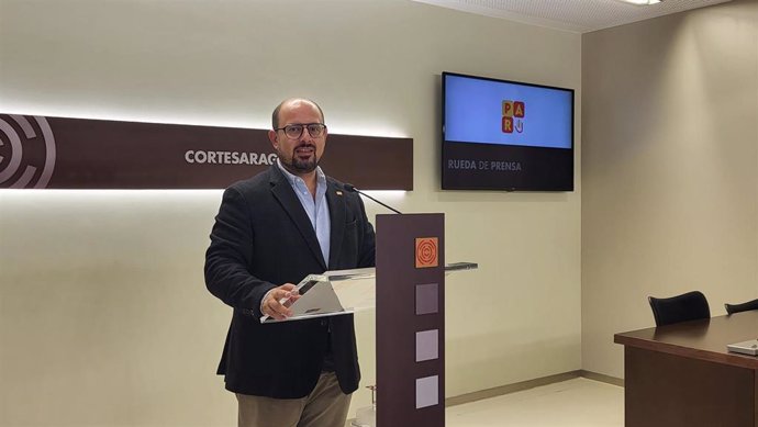 El diputado del PAR en las Cortes de Aragón, Alberto Izquierdo.