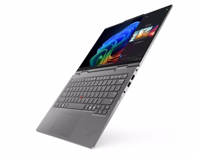 Lenovo ThinkPad X1 Aura Edition