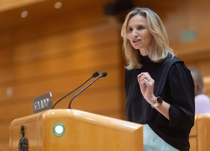 Archivo - La senadora del PP Paloma Martín interviene durante una sesión plenaria en el Senado, a 10 de septiembre de 2024, en Madrid (España). El Grupo Socialista defiende hoy una moción en el Pleno del Senado por la que reclama la coordinación entre adm