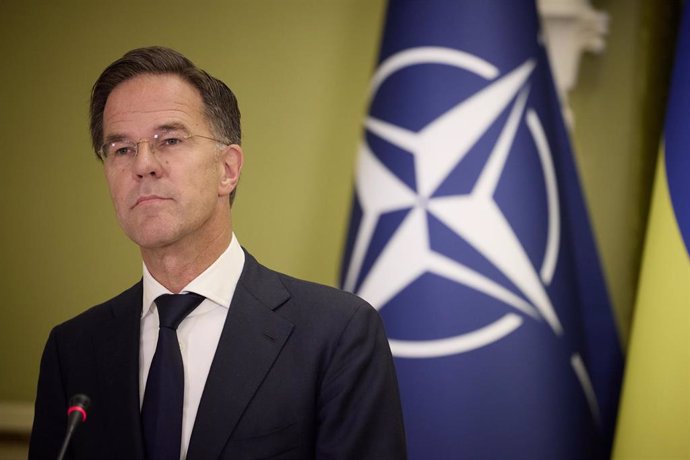 Mark Rutte, secretario general de la OTAN, durante una visita a Kiev el 3 de octubre