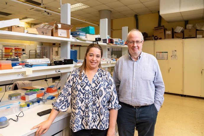 Carla Andreu y Ramón Martínez Máñez,  IDM (Instituto Interuniversitario de Investigación de Reconocimiento Molecular y Desarrollo Tecnológico) proyecto NanoNIR